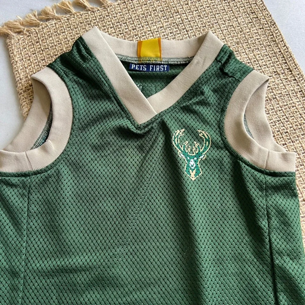 NBA Milwaukee Bucks Dog Jersey Pets First Apparel Green Number 01‎